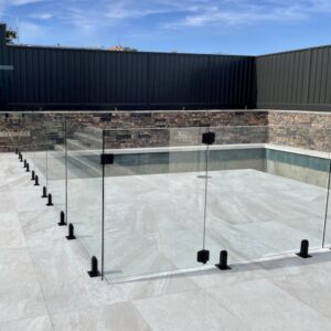 FRAMELESS GLASS FENCING